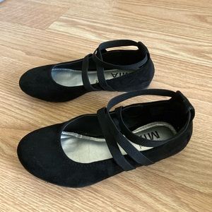 Girls MIA shoes